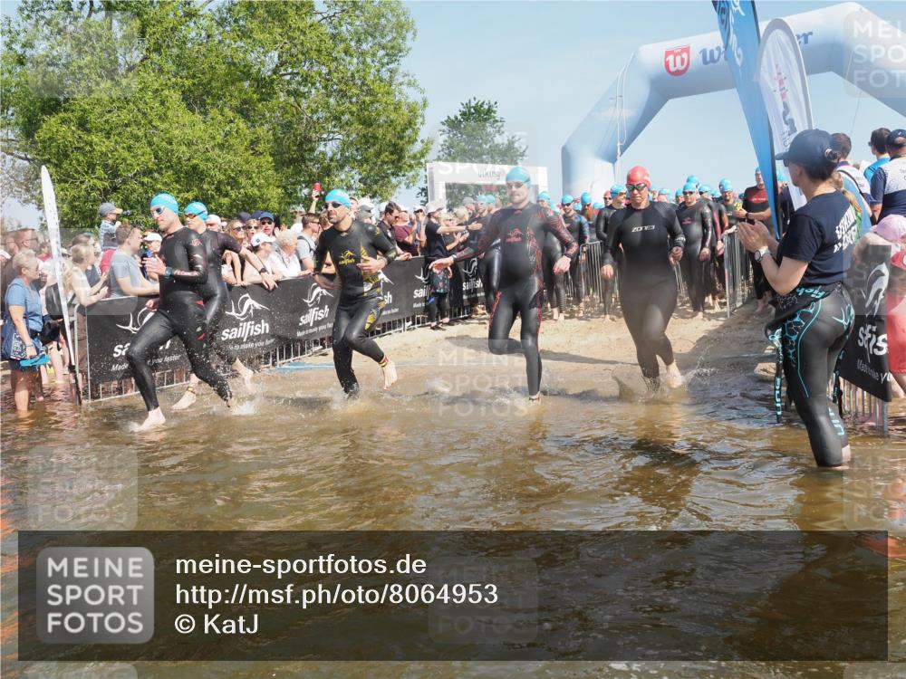 22.06.2025 - Viking Triathlon KatJ http://msf.ph/oto/8064953 22.06.2025 10:05:09 Schwimmen 94, 232, 291, 386, 388, 395, 407, 500, 605, 627 meine-sportfotos.de