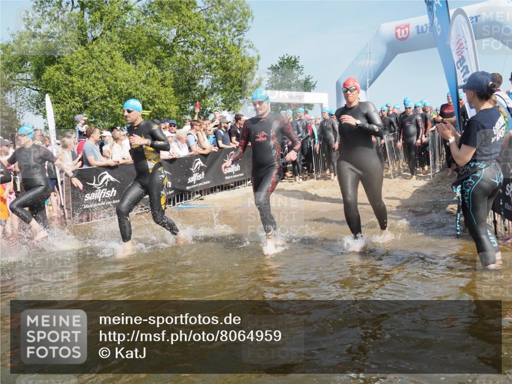 22.06.2025 - Viking Triathlon KatJ http://msf.ph/oto/8064959 22.06.2025 10:05:09 Schwimmen 94, 232, 291, 386, 388, 395, 407, 500, 605, 627 meine-sportfotos.de