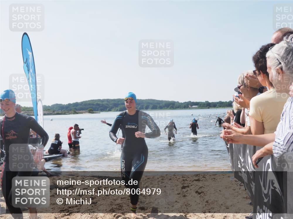 22.06.2025 - Viking Triathlon MichiJ http://msf.ph/oto/8064979 22.06.2025 10:30:05 Schwimmen 175, 203, 264, 299, 374, 473, 626 meine-sportfotos.de