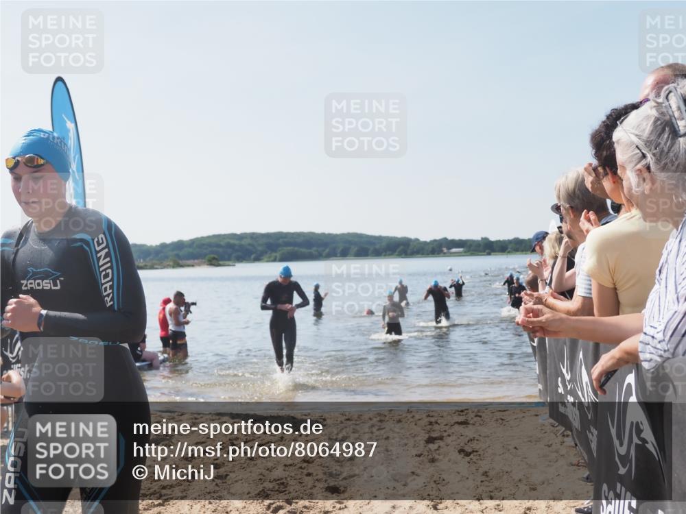 22.06.2025 - Viking Triathlon MichiJ http://msf.ph/oto/8064987 22.06.2025 10:30:06 Schwimmen 132, 175, 203, 264, 374, 491, 626 meine-sportfotos.de