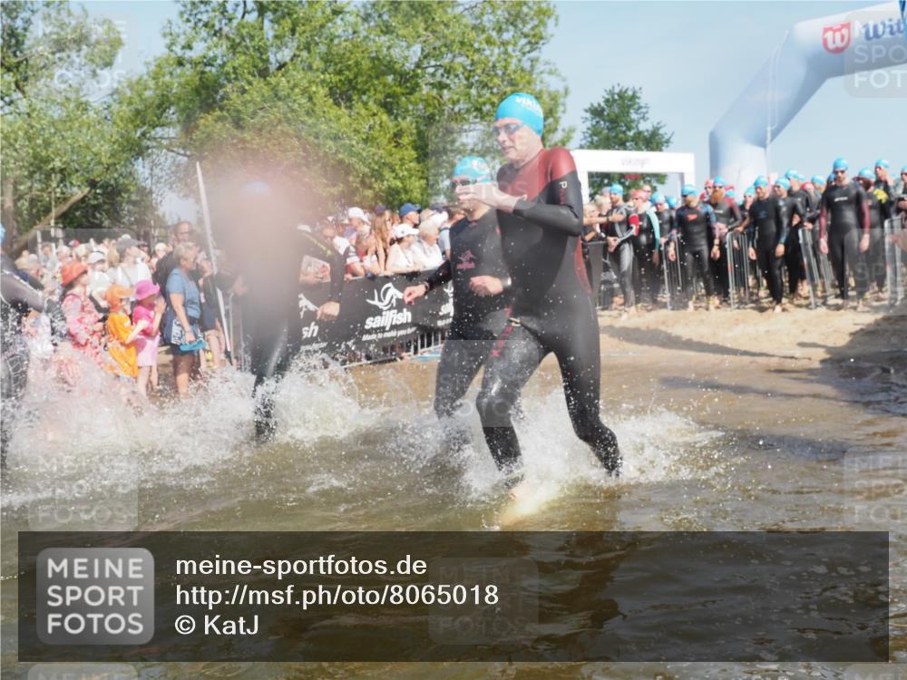 22.06.2025 - Viking Triathlon KatJ http://msf.ph/oto/8065018 22.06.2025 10:05:16 Schwimmen 57, 59, 61, 94, 138, 171, 172, 291, 346, 388, 389, 395, 418, 536, 627 meine-sportfotos.de