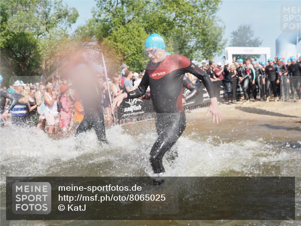 22.06.2025 - Viking Triathlon KatJ http://msf.ph/oto/8065025 22.06.2025 10:05:16 Schwimmen 57, 59, 61, 94, 138, 171, 172, 291, 346, 388, 389, 395, 418, 536, 627 meine-sportfotos.de