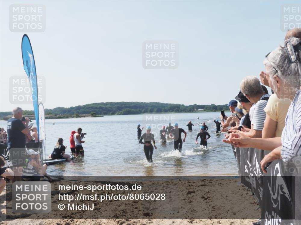 22.06.2025 - Viking Triathlon MichiJ http://msf.ph/oto/8065028 22.06.2025 10:30:11 Schwimmen 132, 175, 203, 374, 381, 491, 626, 643 meine-sportfotos.de