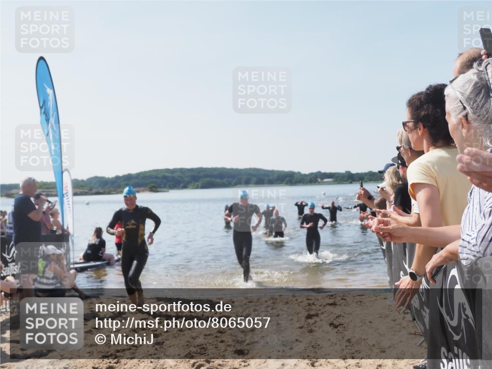 22.06.2025 - Viking Triathlon MichiJ http://msf.ph/oto/8065057 22.06.2025 10:30:14 Schwimmen 132, 175, 203, 374, 381, 491, 626, 643 meine-sportfotos.de