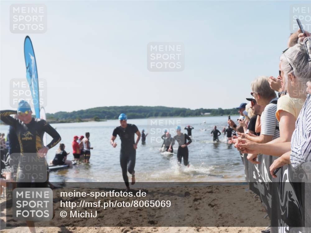 22.06.2025 - Viking Triathlon MichiJ http://msf.ph/oto/8065069 22.06.2025 10:30:15 Schwimmen 132, 175, 203, 374, 381, 491, 626, 643 meine-sportfotos.de