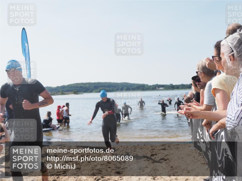 22.06.2025 - Viking Triathlon MichiJ http://msf.ph/oto/8065089 22.06.2025 10:30:17 Schwimmen 132, 203, 374, 381, 491, 626, 643 meine-sportfotos.de