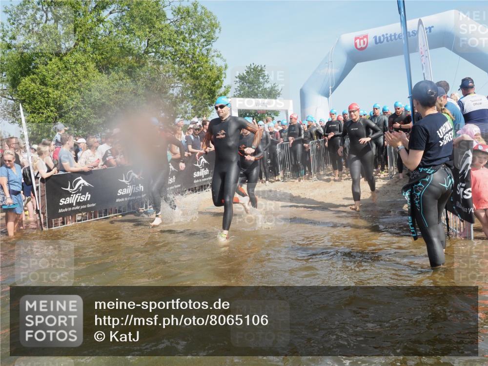 22.06.2025 - Viking Triathlon KatJ http://msf.ph/oto/8065106 22.06.2025 10:05:23 Schwimmen 57, 59, 61, 138, 171, 172, 228, 314, 346, 389, 418, 437, 536, 601, 655 meine-sportfotos.de