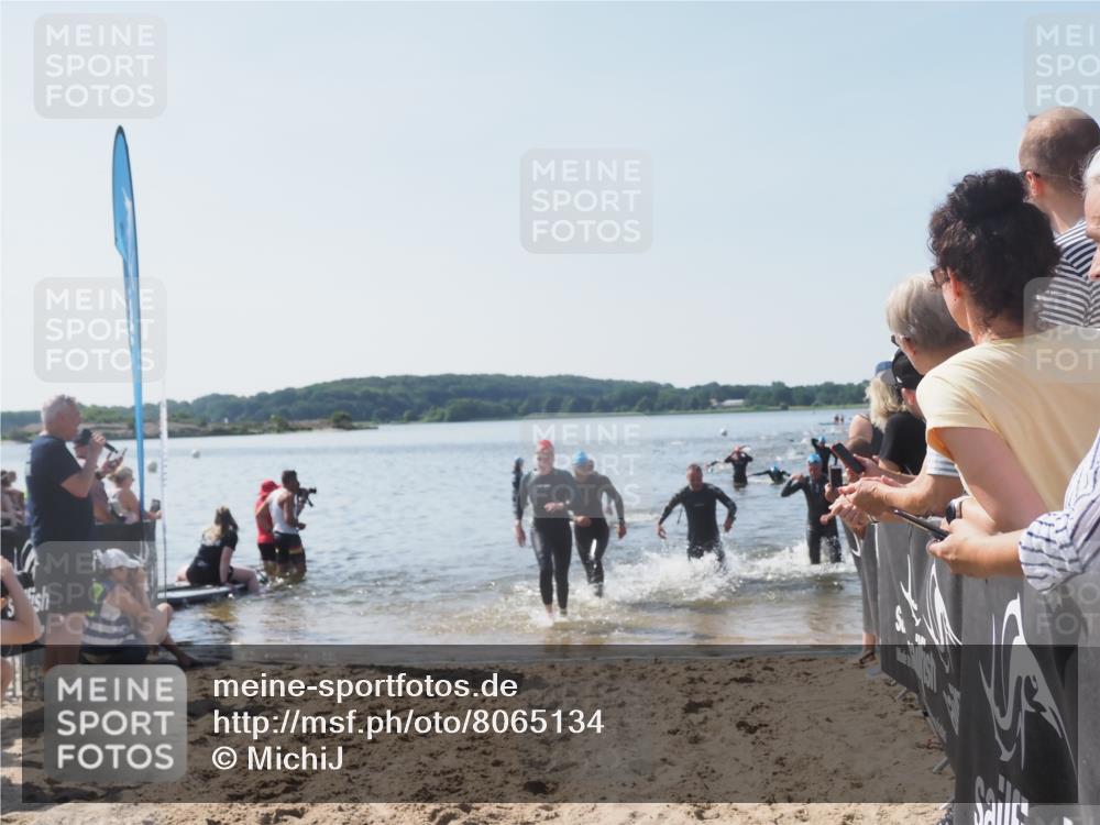 22.06.2025 - Viking Triathlon MichiJ http://msf.ph/oto/8065134 22.06.2025 10:30:22 Schwimmen 132, 381, 393, 491, 551, 626, 643 meine-sportfotos.de