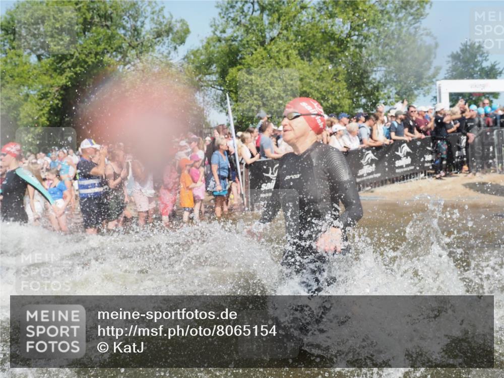 22.06.2025 - Viking Triathlon KatJ http://msf.ph/oto/8065154 22.06.2025 10:05:25 Schwimmen 57, 59, 61, 138, 150, 167, 181, 228, 314, 437, 536, 538, 601, 654, 655 meine-sportfotos.de