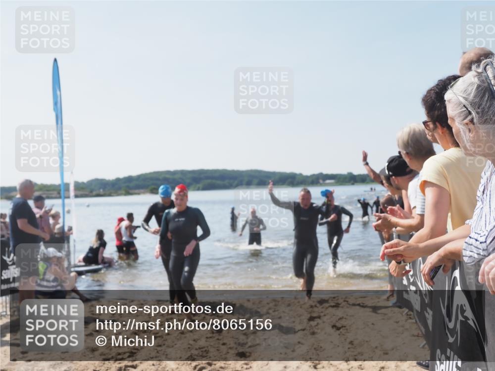 22.06.2025 - Viking Triathlon MichiJ http://msf.ph/oto/8065156 22.06.2025 10:30:25 Schwimmen 132, 381, 393, 491, 551, 626, 643 meine-sportfotos.de