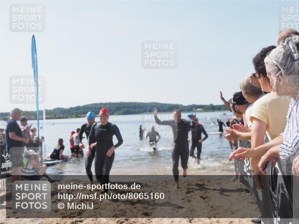 22.06.2025 - Viking Triathlon MichiJ http://msf.ph/oto/8065160 22.06.2025 10:30:25 Schwimmen 132, 381, 393, 491, 551, 626, 643 meine-sportfotos.de