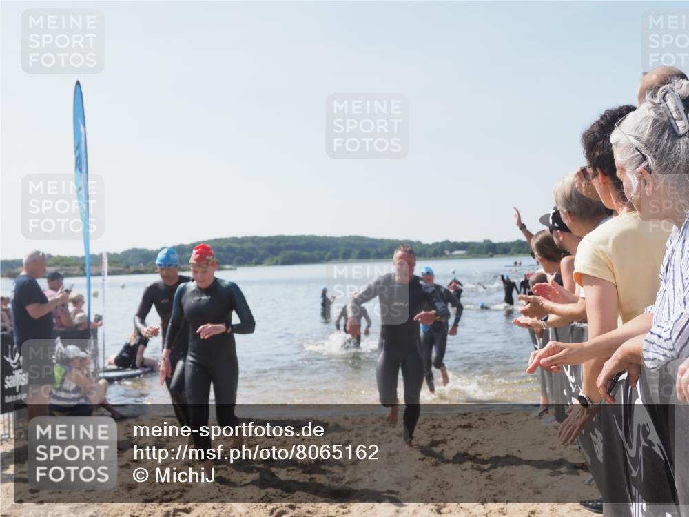 22.06.2025 - Viking Triathlon MichiJ http://msf.ph/oto/8065162 22.06.2025 10:30:25 Schwimmen 132, 381, 393, 491, 551, 626, 643 meine-sportfotos.de