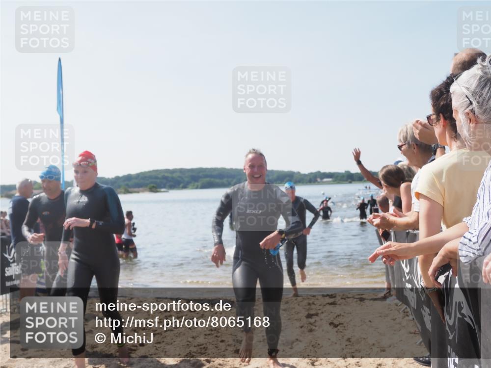 22.06.2025 - Viking Triathlon MichiJ http://msf.ph/oto/8065168 22.06.2025 10:30:26 Schwimmen 132, 381, 393, 491, 551, 626, 643 meine-sportfotos.de