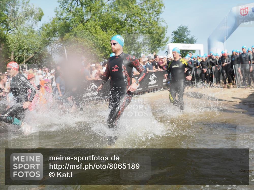 22.06.2025 - Viking Triathlon KatJ http://msf.ph/oto/8065189 22.06.2025 10:05:29 Schwimmen 22, 61, 150, 167, 181, 210, 228, 314, 437, 439, 462, 538, 601, 603, 654, 655 meine-sportfotos.de