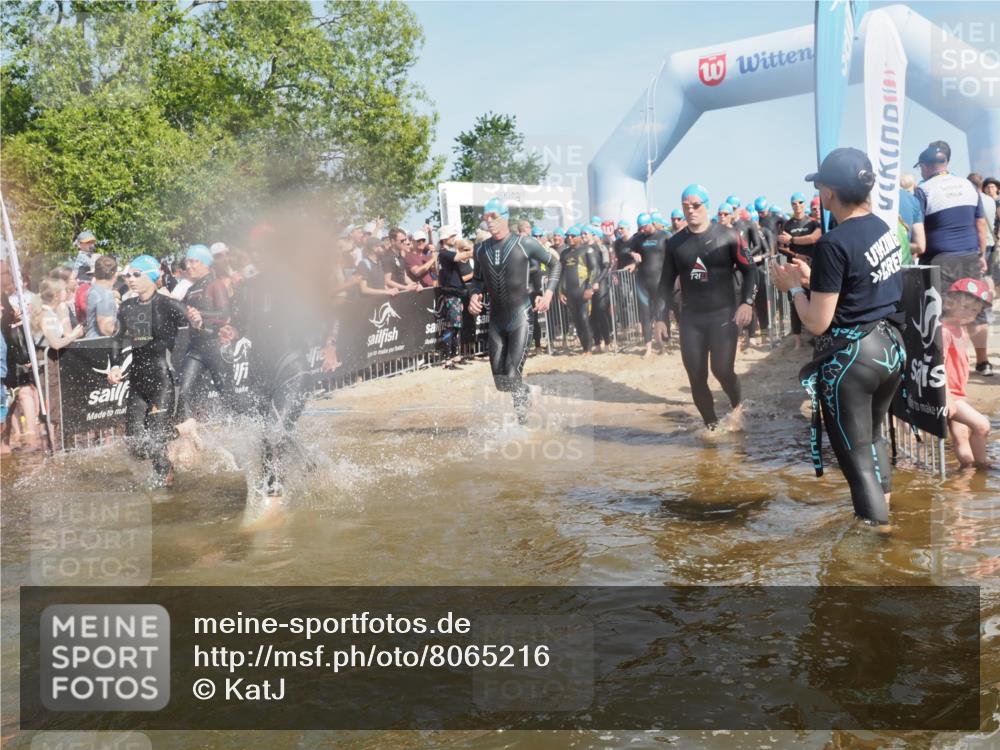 22.06.2025 - Viking Triathlon KatJ http://msf.ph/oto/8065216 22.06.2025 10:05:33 Schwimmen 22, 150, 167, 181, 210, 228, 437, 439, 462, 538, 553, 601, 603, 654, 655 meine-sportfotos.de