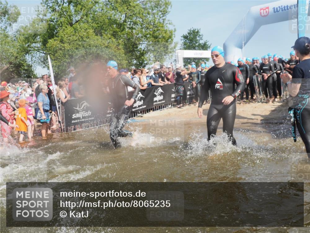 22.06.2025 - Viking Triathlon KatJ http://msf.ph/oto/8065235 22.06.2025 10:05:35 Schwimmen 22, 65, 83, 150, 167, 181, 210, 361, 439, 462, 511, 538, 553, 603, 654 meine-sportfotos.de