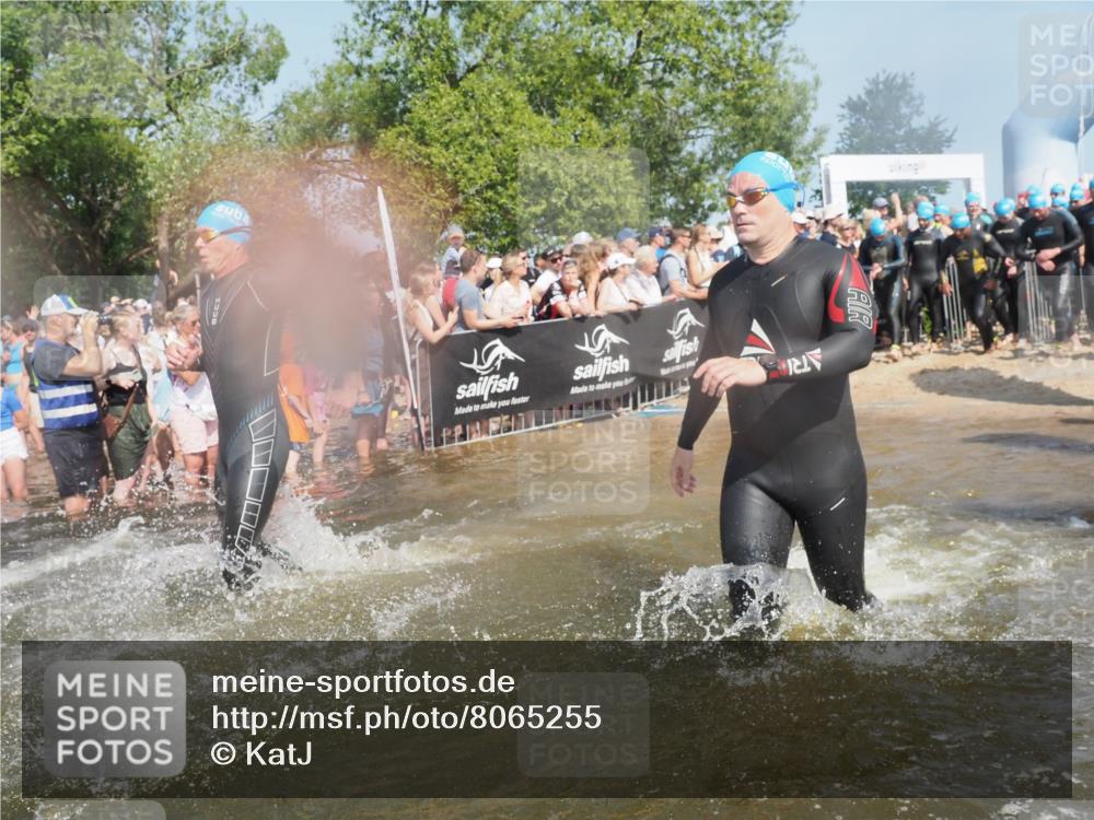 22.06.2025 - Viking Triathlon KatJ http://msf.ph/oto/8065255 22.06.2025 10:05:36 Schwimmen 22, 65, 83, 150, 167, 181, 210, 361, 439, 462, 511, 538, 553, 603, 654 meine-sportfotos.de