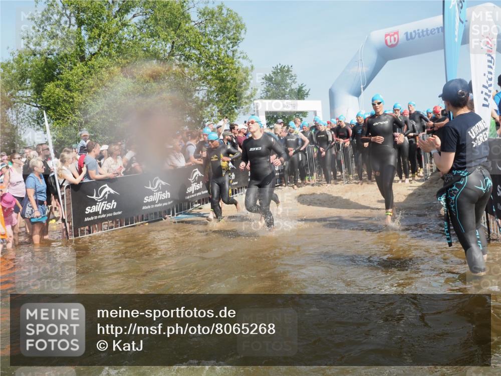 22.06.2025 - Viking Triathlon KatJ http://msf.ph/oto/8065268 22.06.2025 10:05:38 Schwimmen 22, 65, 83, 135, 150, 167, 181, 194, 210, 361, 379, 439, 462, 511, 517, 538, 553, 603, 653, 654 meine-sportfotos.de