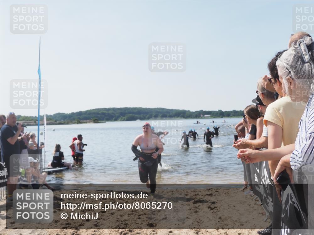 22.06.2025 - Viking Triathlon MichiJ http://msf.ph/oto/8065270 22.06.2025 10:30:48 Schwimmen 13, 45, 162, 188, 444, 510, 630, 651 meine-sportfotos.de