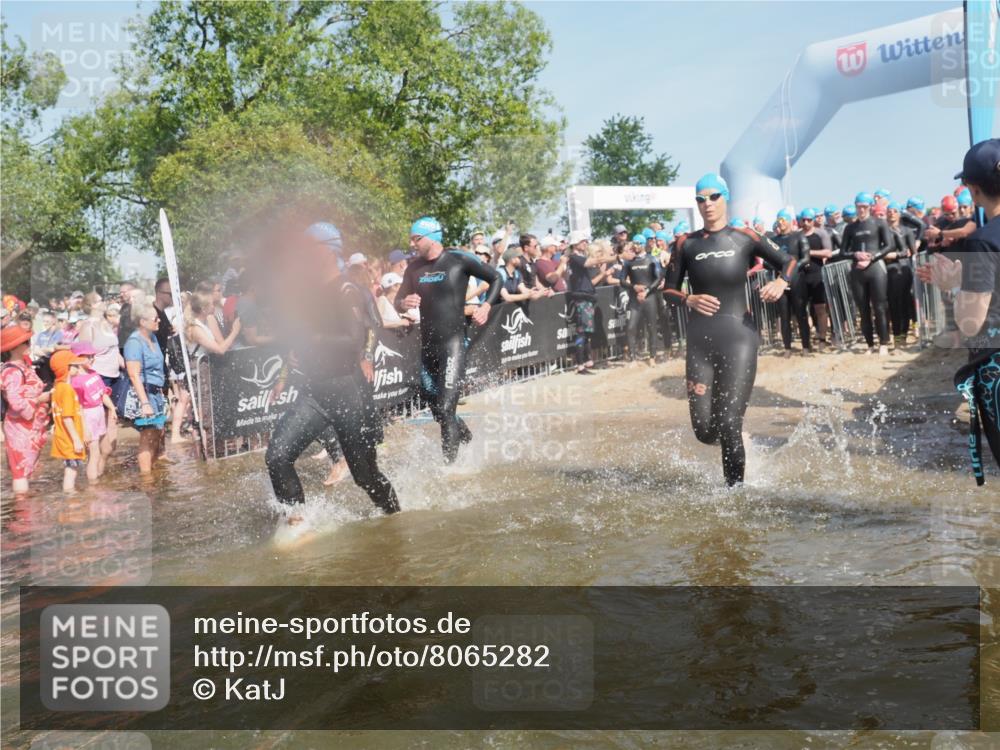 22.06.2025 - Viking Triathlon KatJ http://msf.ph/oto/8065282 22.06.2025 10:05:39 Schwimmen 22, 65, 83, 135, 167, 181, 194, 210, 361, 379, 439, 462, 511, 517, 538, 553, 603, 653, 654 meine-sportfotos.de