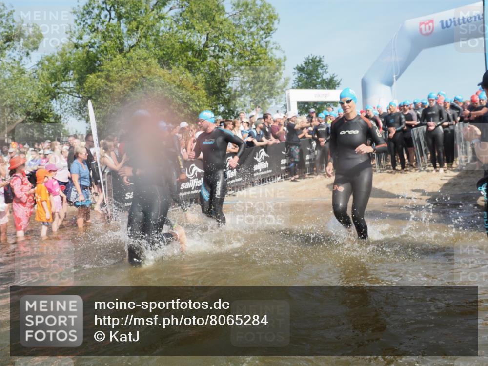 22.06.2025 - Viking Triathlon KatJ http://msf.ph/oto/8065284 22.06.2025 10:05:39 Schwimmen 22, 65, 83, 135, 167, 181, 194, 210, 361, 379, 439, 462, 511, 517, 538, 553, 603, 653, 654 meine-sportfotos.de