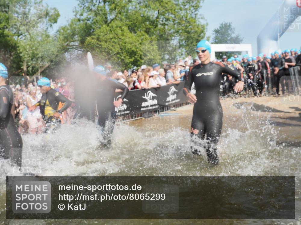 22.06.2025 - Viking Triathlon KatJ http://msf.ph/oto/8065299 22.06.2025 10:05:39 Schwimmen 22, 65, 83, 135, 167, 181, 194, 210, 361, 379, 439, 462, 511, 517, 538, 553, 603, 653, 654 meine-sportfotos.de