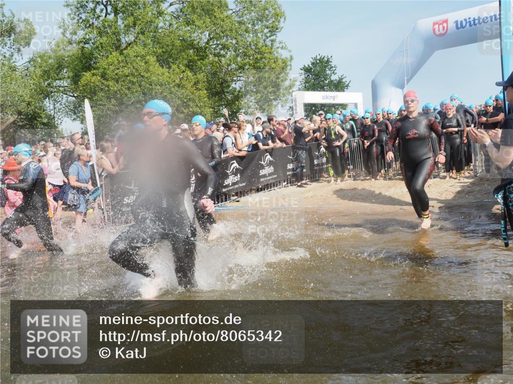 22.06.2025 - Viking Triathlon KatJ http://msf.ph/oto/8065342 22.06.2025 10:05:43 Schwimmen 22, 65, 83, 135, 194, 210, 361, 379, 439, 462, 511, 517, 553, 653 meine-sportfotos.de
