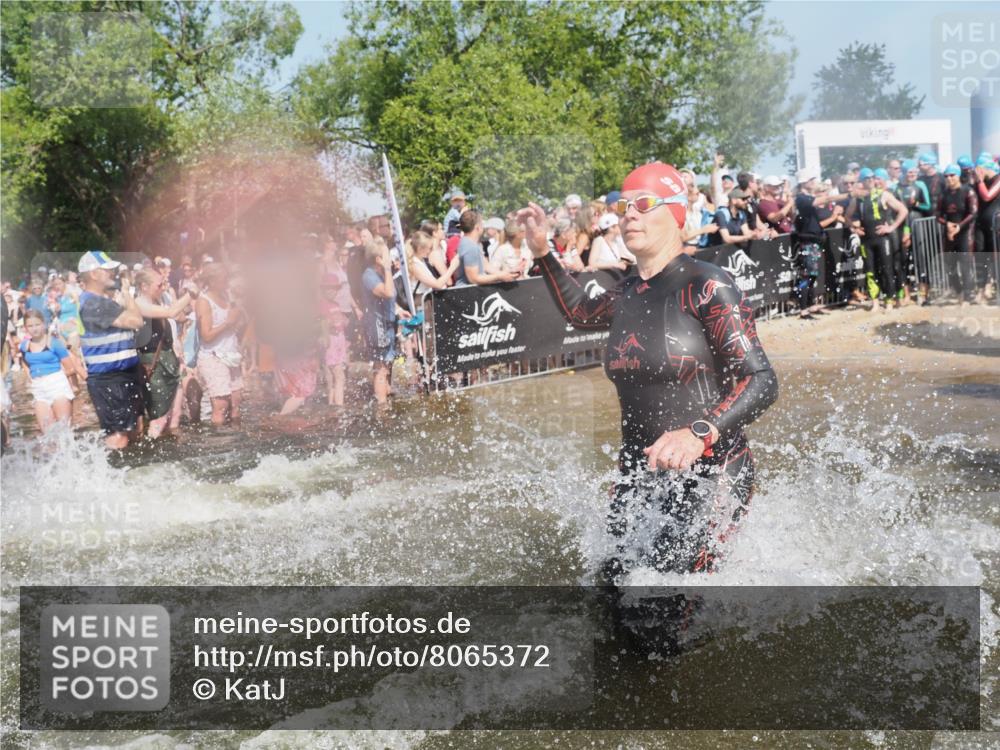 22.06.2025 - Viking Triathlon KatJ http://msf.ph/oto/8065372 22.06.2025 10:05:44 Schwimmen 65, 83, 135, 194, 211, 361, 379, 511, 517, 530, 553, 633, 653 meine-sportfotos.de