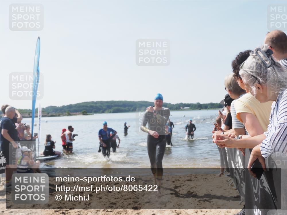 22.06.2025 - Viking Triathlon MichiJ http://msf.ph/oto/8065422 22.06.2025 10:31:09 Schwimmen 216, 237, 330, 347, 352, 510, 549 meine-sportfotos.de