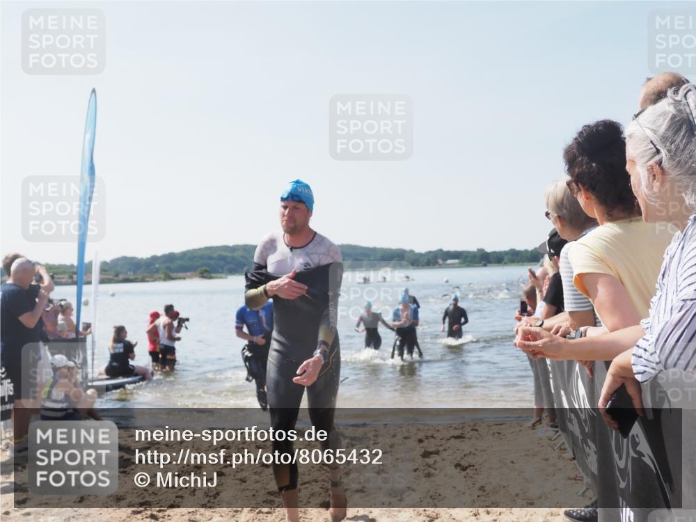 22.06.2025 - Viking Triathlon MichiJ http://msf.ph/oto/8065432 22.06.2025 10:31:10 Schwimmen 216, 237, 330, 347, 352, 549 meine-sportfotos.de