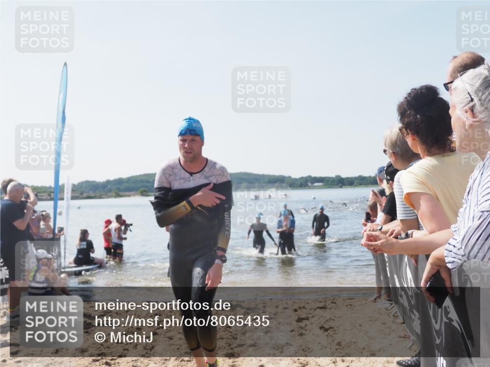 22.06.2025 - Viking Triathlon MichiJ http://msf.ph/oto/8065435 22.06.2025 10:31:10 Schwimmen 216, 237, 330, 347, 352, 549 meine-sportfotos.de