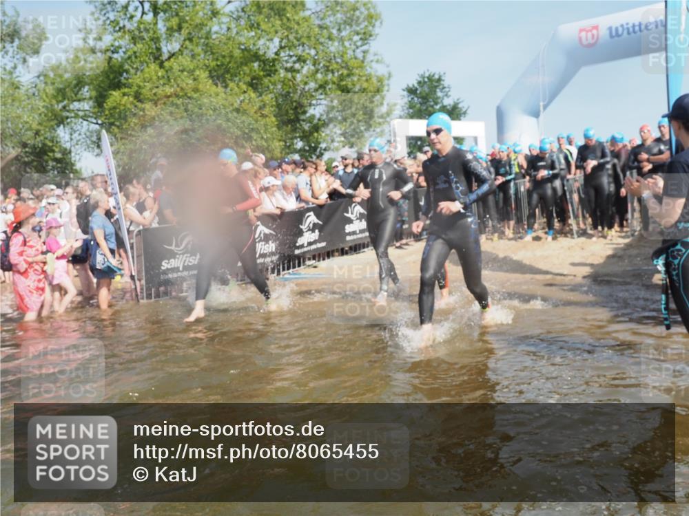 22.06.2025 - Viking Triathlon KatJ http://msf.ph/oto/8065455 22.06.2025 10:05:54 Schwimmen 68, 128, 211, 275, 397, 441, 442, 465, 530, 633 meine-sportfotos.de