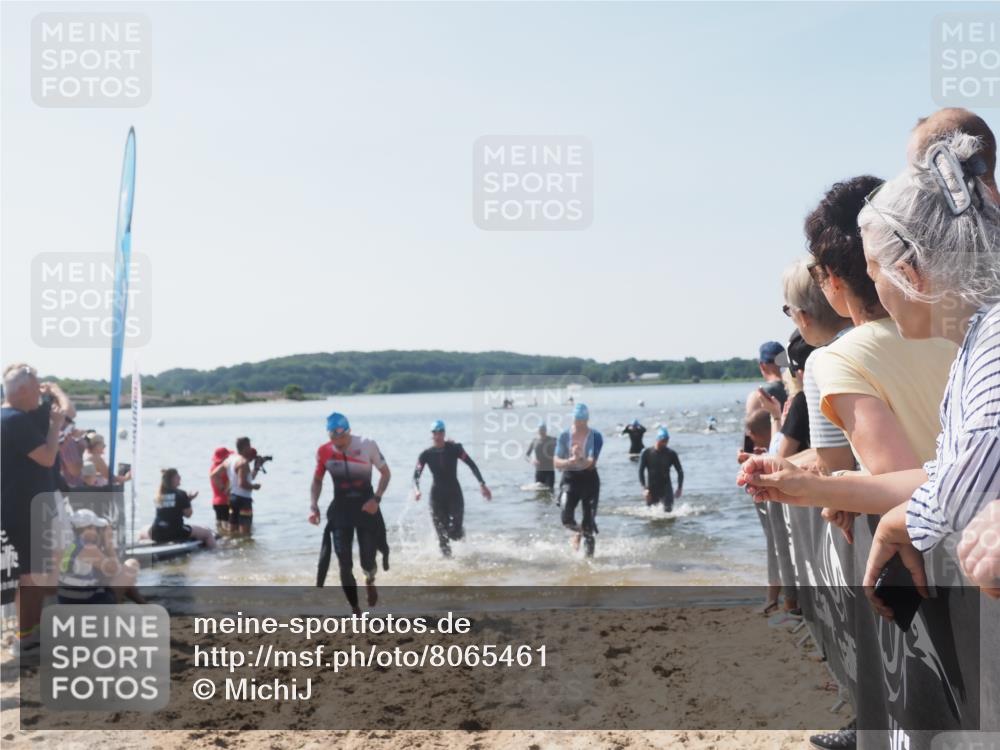 22.06.2025 - Viking Triathlon MichiJ http://msf.ph/oto/8065461 22.06.2025 10:31:13 Schwimmen 216, 236, 237, 311, 330, 352, 549 meine-sportfotos.de