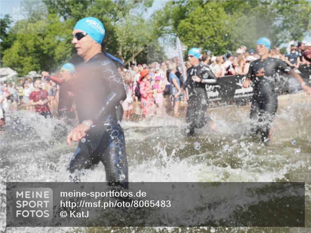 22.06.2025 - Viking Triathlon KatJ http://msf.ph/oto/8065483 22.06.2025 10:05:55 Schwimmen 68, 128, 169, 211, 269, 275, 397, 441, 442, 460, 465, 530, 633, 644 meine-sportfotos.de