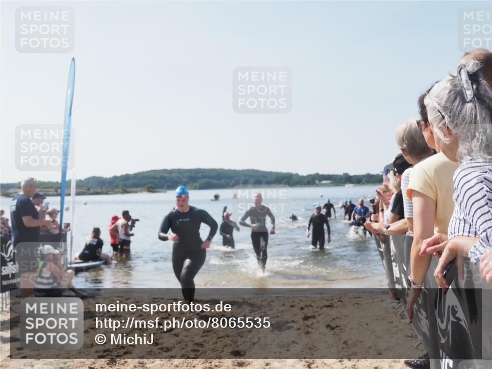 22.06.2025 - Viking Triathlon MichiJ http://msf.ph/oto/8065535 22.06.2025 10:31:30 Schwimmen 3, 8, 137, 158, 236, 311, 340, 469, 613, 648 meine-sportfotos.de
