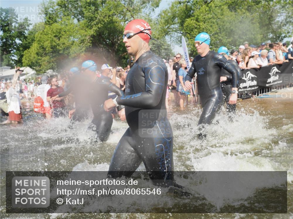 22.06.2025 - Viking Triathlon KatJ http://msf.ph/oto/8065546 22.06.2025 10:06:01 Schwimmen 68, 144, 169, 249, 269, 390, 397, 441, 442, 460, 465, 489, 508, 644 meine-sportfotos.de