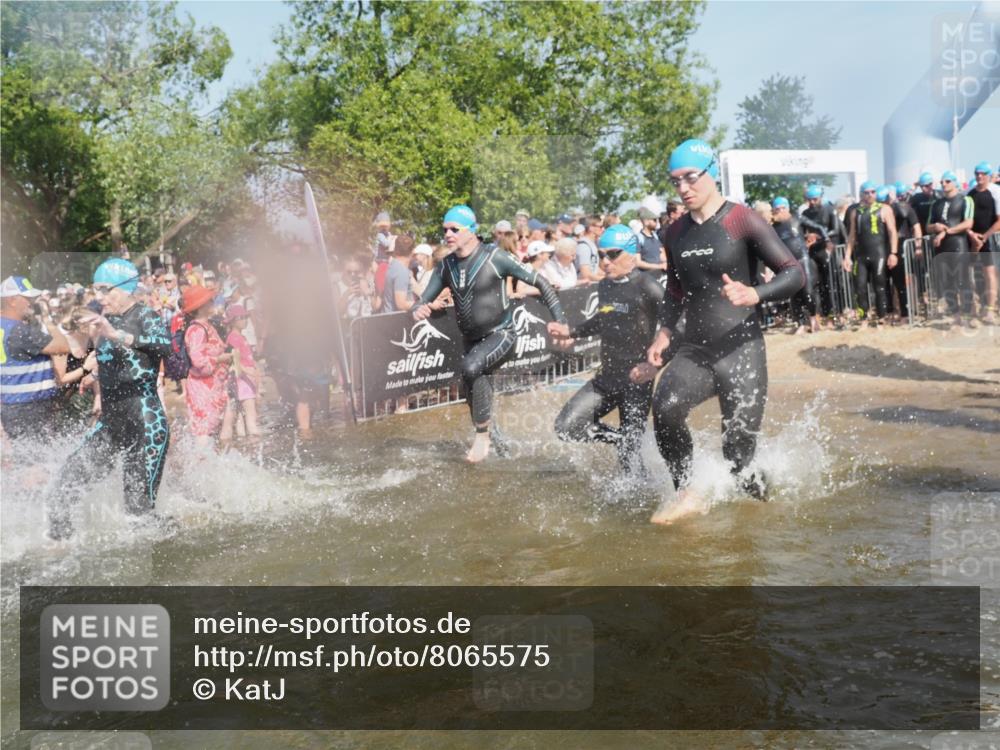 22.06.2025 - Viking Triathlon KatJ http://msf.ph/oto/8065575 22.06.2025 10:06:05 Schwimmen 41, 144, 169, 249, 266, 269, 325, 390, 446, 460, 489, 508, 644 meine-sportfotos.de