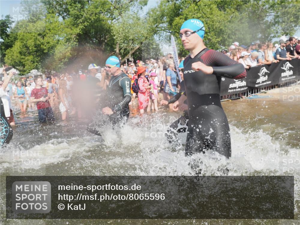 22.06.2025 - Viking Triathlon KatJ http://msf.ph/oto/8065596 22.06.2025 10:06:06 Schwimmen 39, 41, 144, 169, 249, 266, 269, 325, 390, 446, 460, 489, 508, 644 meine-sportfotos.de