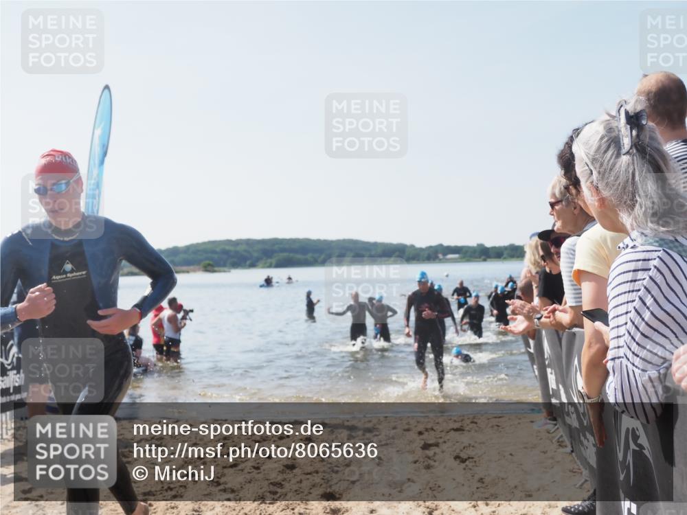 22.06.2025 - Viking Triathlon MichiJ http://msf.ph/oto/8065636 22.06.2025 10:31:44 Schwimmen 87, 98, 99, 124, 125, 137, 158, 189, 224, 340, 350, 435, 507, 555, 613, 648, 658 meine-sportfotos.de