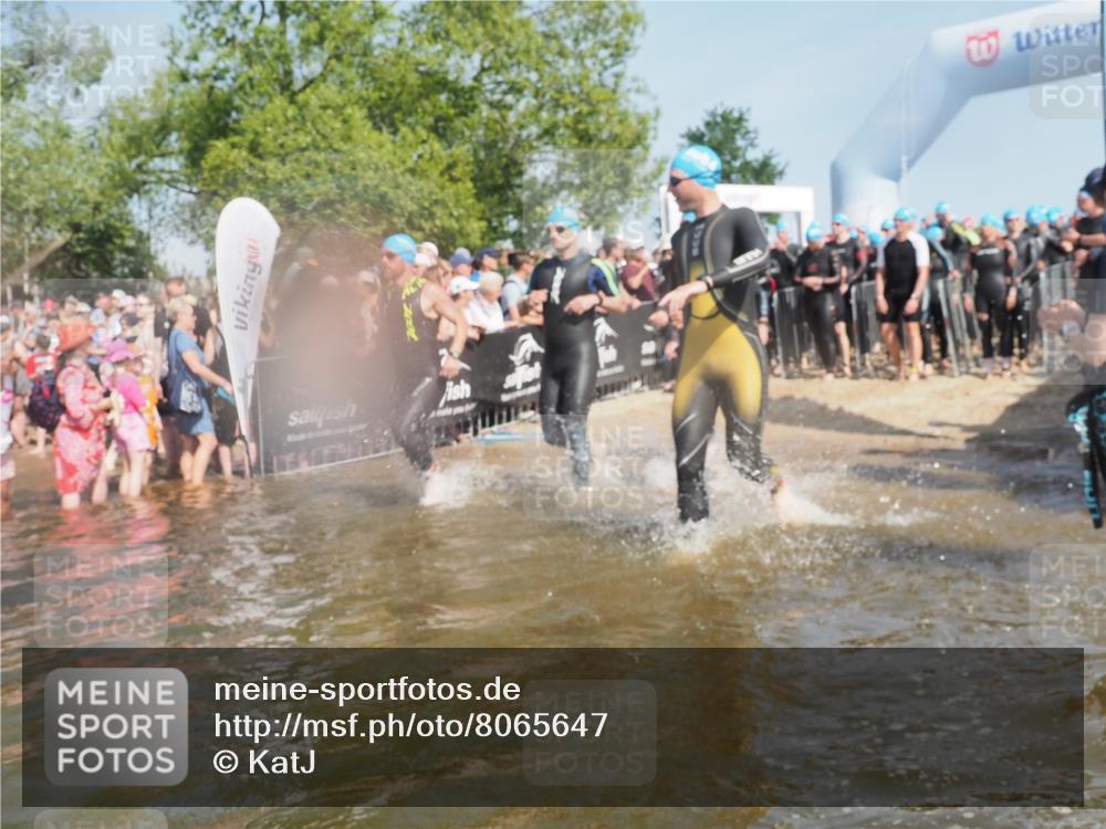 22.06.2025 - Viking Triathlon KatJ http://msf.ph/oto/8065647 22.06.2025 10:06:10 Schwimmen 39, 41, 60, 84, 110, 144, 191, 249, 266, 325, 390, 440, 446, 489, 508 meine-sportfotos.de