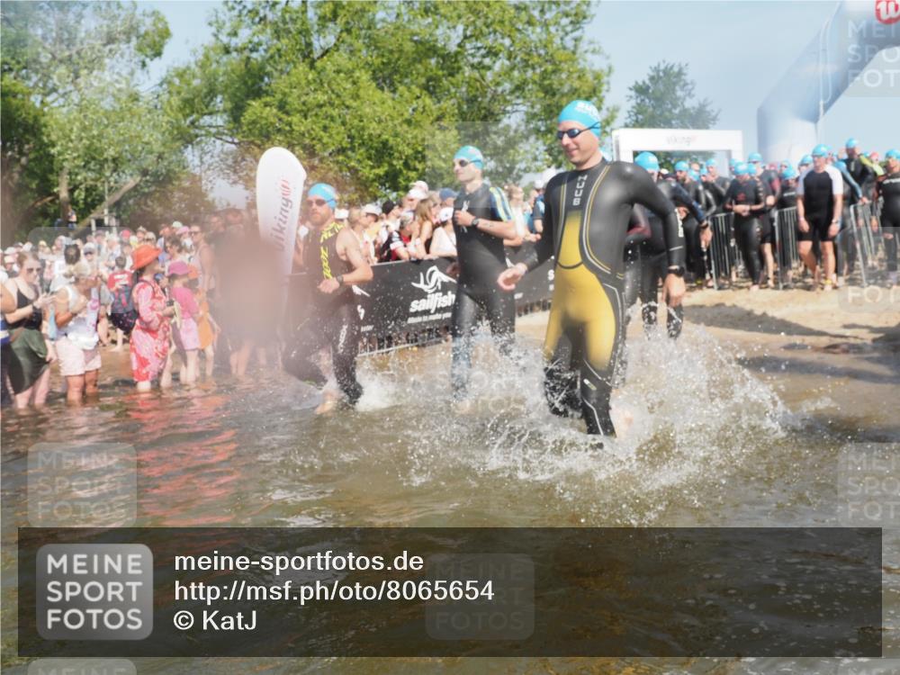 22.06.2025 - Viking Triathlon KatJ http://msf.ph/oto/8065654 22.06.2025 10:06:10 Schwimmen 39, 41, 60, 84, 110, 144, 191, 249, 266, 325, 390, 440, 446, 489, 508 meine-sportfotos.de