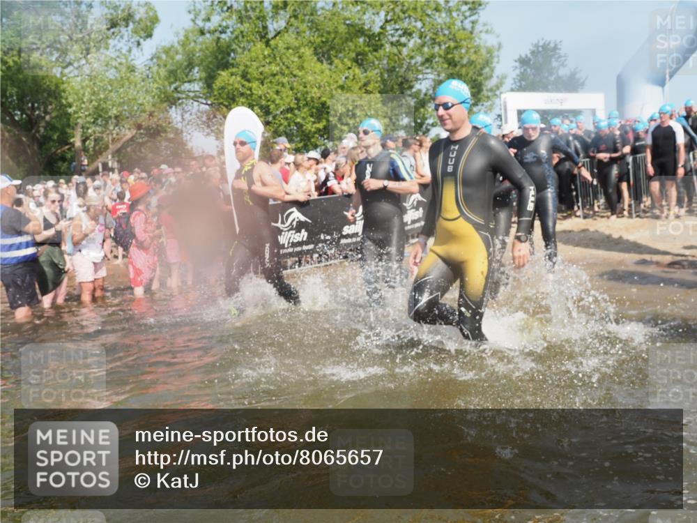 22.06.2025 - Viking Triathlon KatJ http://msf.ph/oto/8065657 22.06.2025 10:06:11 Schwimmen 39, 41, 60, 84, 110, 144, 191, 249, 266, 325, 390, 440, 446, 489, 508 meine-sportfotos.de