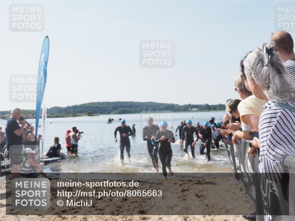 22.06.2025 - Viking Triathlon MichiJ http://msf.ph/oto/8065663 22.06.2025 10:31:48 Schwimmen 87, 98, 99, 124, 125, 137, 158, 189, 224, 340, 350, 435, 449, 507, 555, 658 meine-sportfotos.de