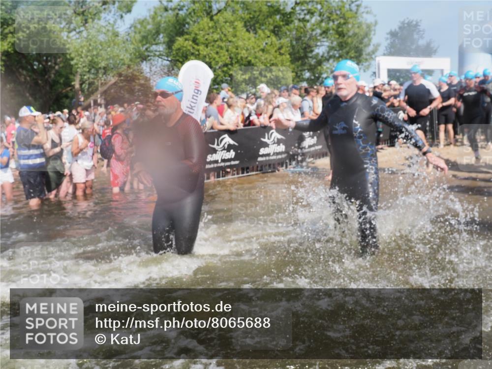 22.06.2025 - Viking Triathlon KatJ http://msf.ph/oto/8065688 22.06.2025 10:06:13 Schwimmen 39, 41, 60, 84, 110, 144, 191, 249, 266, 325, 390, 440, 446, 489, 508 meine-sportfotos.de