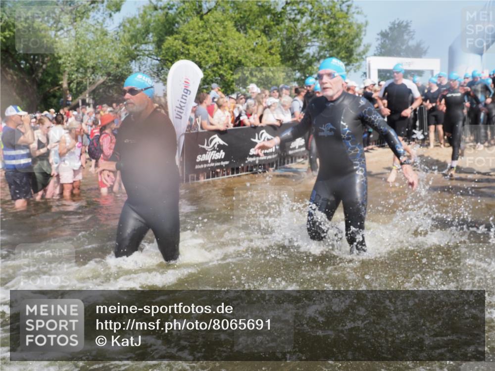 22.06.2025 - Viking Triathlon KatJ http://msf.ph/oto/8065691 22.06.2025 10:06:13 Schwimmen 39, 41, 60, 84, 110, 144, 191, 249, 266, 325, 390, 440, 446, 489, 508 meine-sportfotos.de