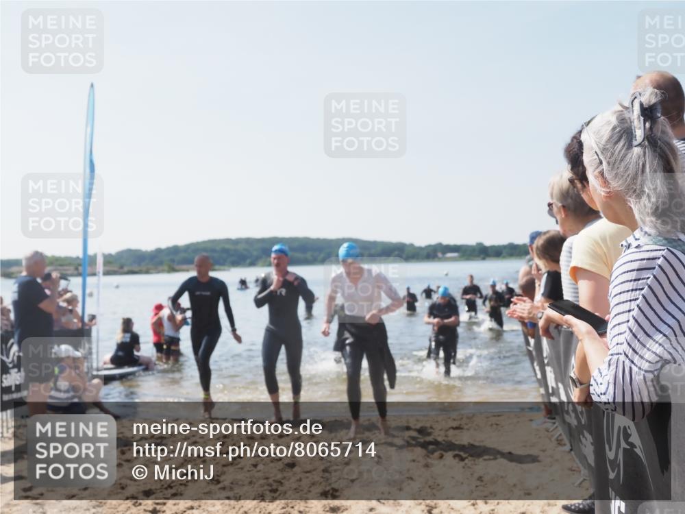 22.06.2025 - Viking Triathlon MichiJ http://msf.ph/oto/8065714 22.06.2025 10:31:55 Schwimmen 63, 87, 99, 124, 125, 224, 226, 435, 449, 464, 488, 507, 555, 658 meine-sportfotos.de