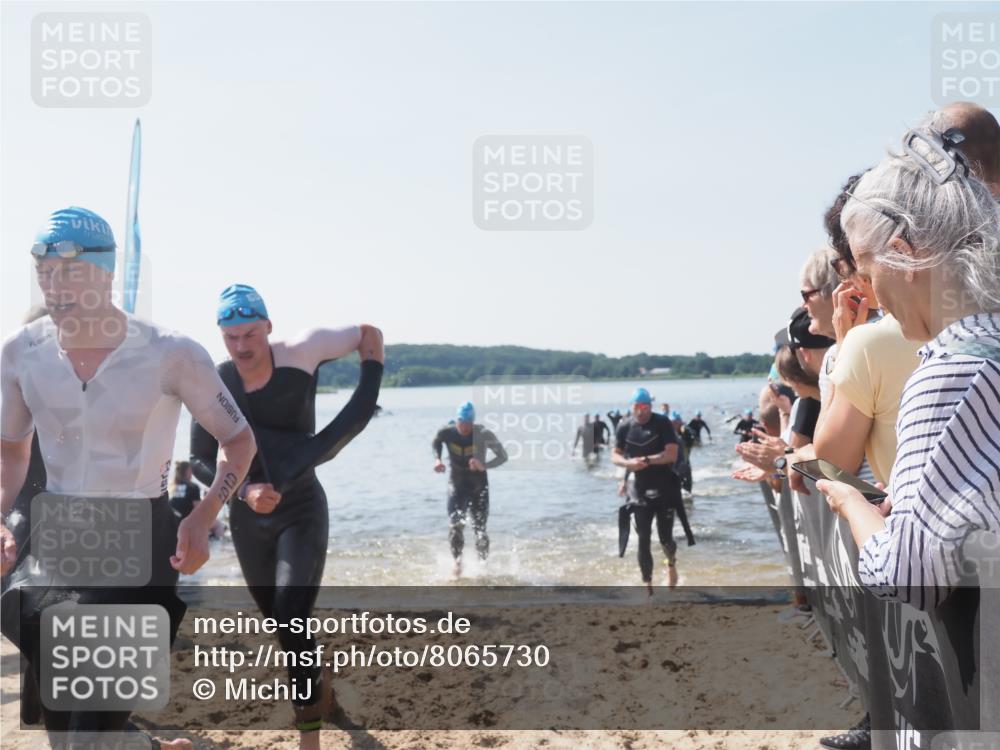 22.06.2025 - Viking Triathlon MichiJ http://msf.ph/oto/8065730 22.06.2025 10:31:56 Schwimmen 63, 87, 99, 124, 125, 224, 226, 271, 435, 449, 464, 488, 507, 555, 658 meine-sportfotos.de