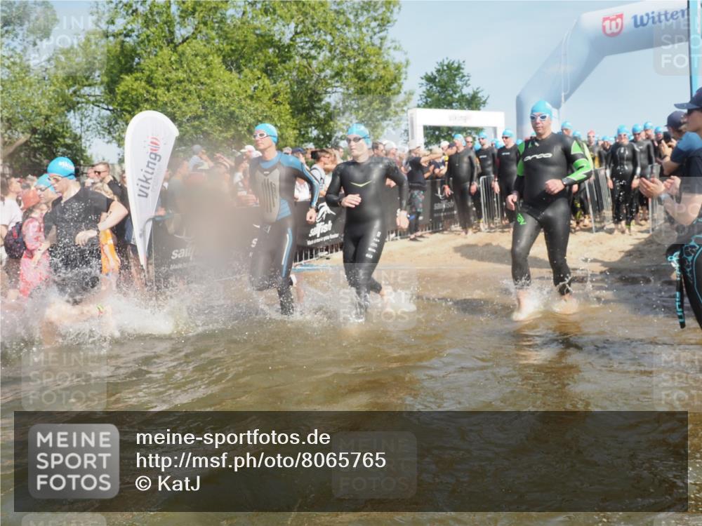 22.06.2025 - Viking Triathlon KatJ http://msf.ph/oto/8065765 22.06.2025 10:06:19 Schwimmen 18, 24, 39, 41, 60, 84, 110, 117, 153, 191, 266, 298, 325, 385, 440, 446, 487, 535 meine-sportfotos.de