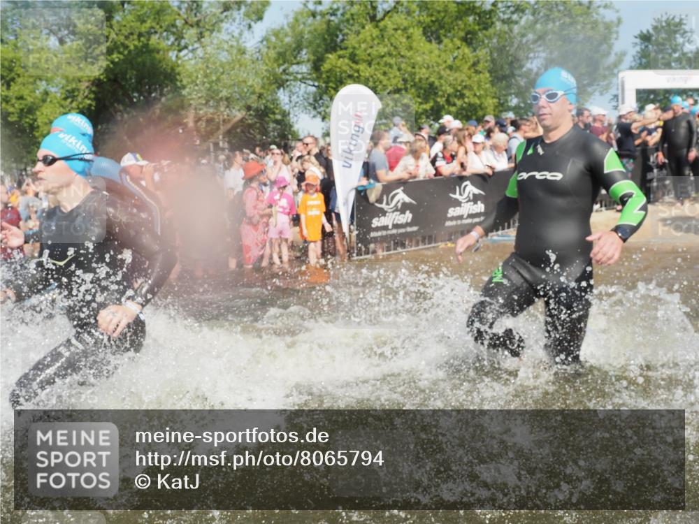 22.06.2025 - Viking Triathlon KatJ http://msf.ph/oto/8065794 22.06.2025 10:06:20 Schwimmen 18, 24, 36, 39, 60, 84, 110, 117, 153, 191, 192, 298, 385, 440, 487, 535 meine-sportfotos.de