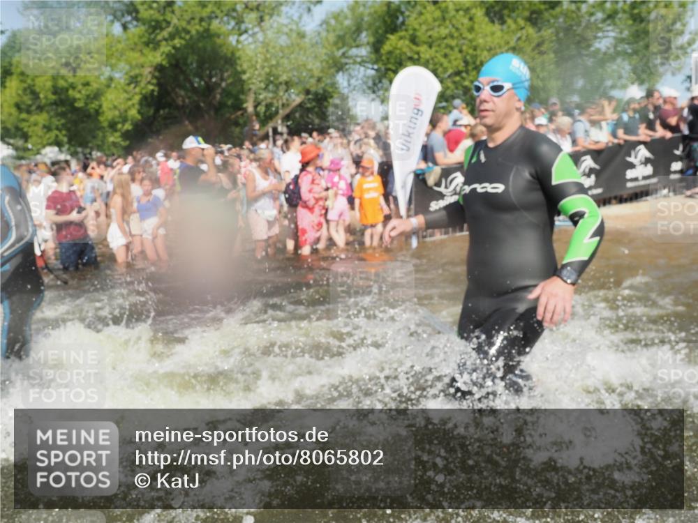 22.06.2025 - Viking Triathlon KatJ http://msf.ph/oto/8065802 22.06.2025 10:06:21 Schwimmen 18, 24, 36, 60, 84, 110, 117, 153, 191, 192, 298, 385, 440, 487, 535 meine-sportfotos.de